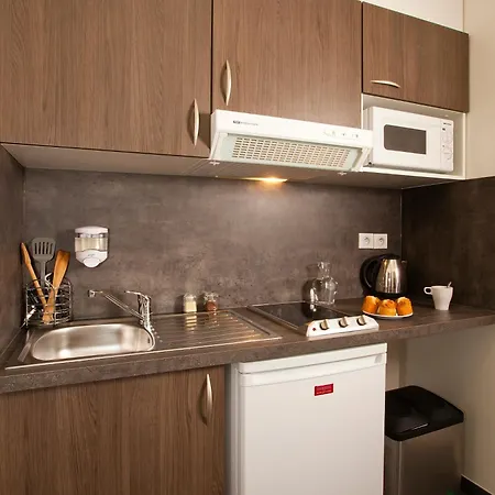 Residhome Centre 3* رانس