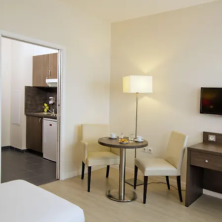 公寓式酒店 里塞德宏兰斯中心公寓 3*