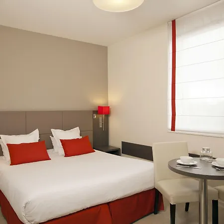 Residhome Centre Aparthotel 3*