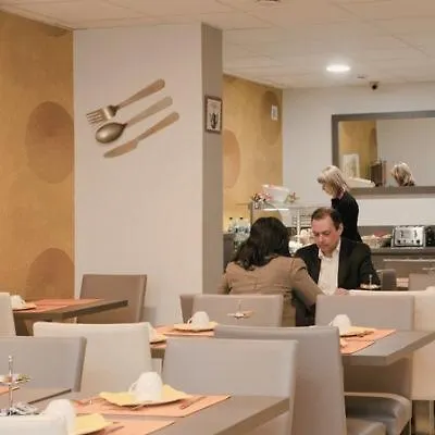 里塞德宏兰斯中心公寓 公寓式酒店 3*