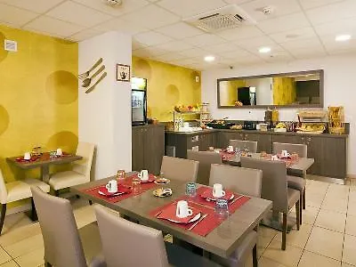 里塞德宏兰斯中心公寓 3* 兰斯