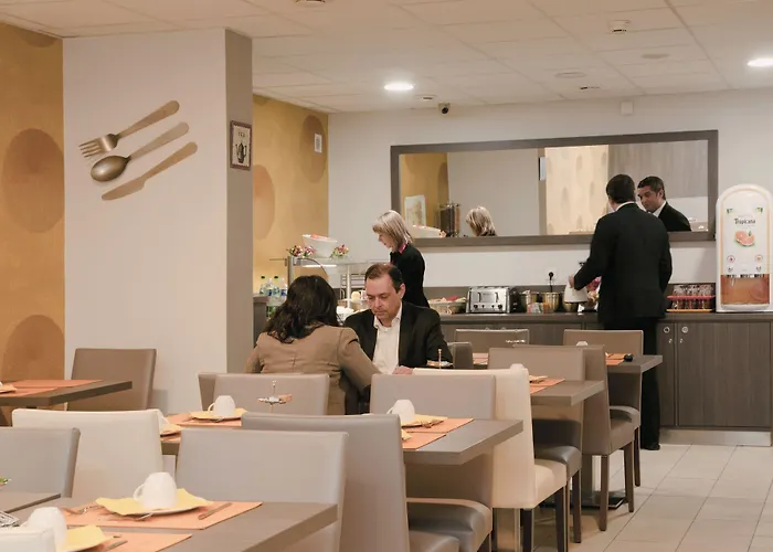 Residhome Centre Aparthotel Reims