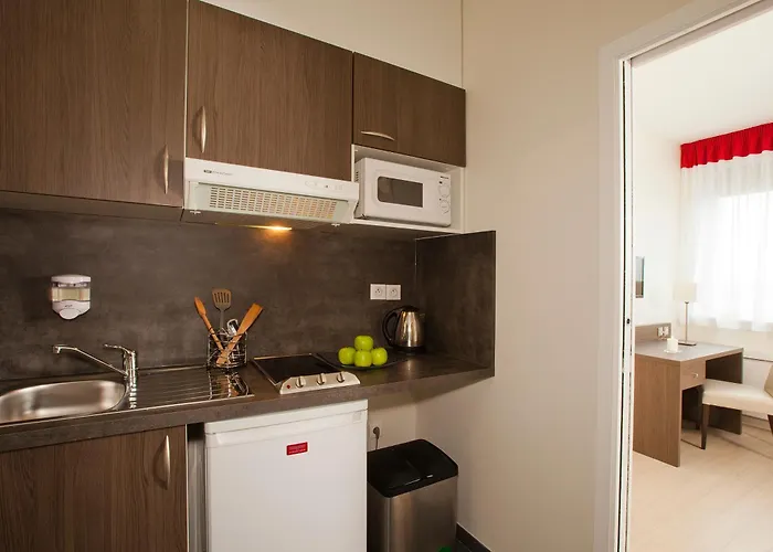 Aparthotel Residhome Centre 3*